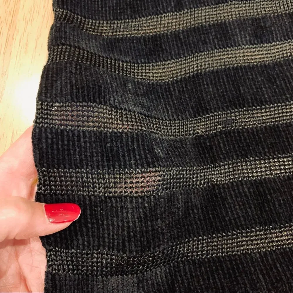 Black Velour Scarf‎